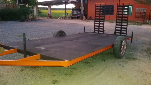 ขายเทเลอร์ลากอุปกรณ์การเกรษต พร้อมใช้ครับ