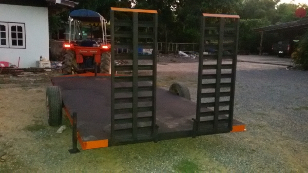 ขายเทเลอร์ลากอุปกรณ์การเกรษต พร้อมใช้ครับ