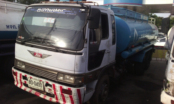 ขายด่วนรถสิบล้อKT925รถบรรทุกนํ้าบรรจุ16000ลืตรสภาพพร้อมใช้