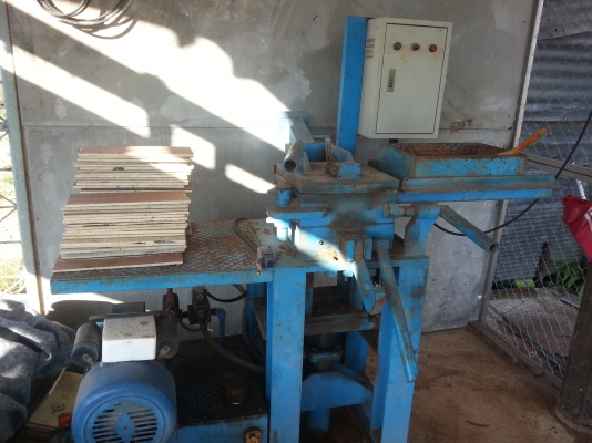 เครื่องผลิตอิฐประสาน