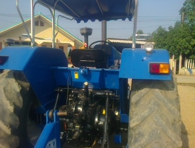 690000ขายรถไถFORD รุ่น6640  4X4 คานนิวฮอแลน  สวยพร้อมใช้  0810076640