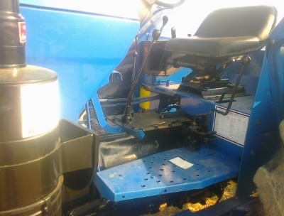 690000ขายรถไถFORD รุ่น6640  4X4 คานนิวฮอแลน  สวยพร้อมใช้  0810076640