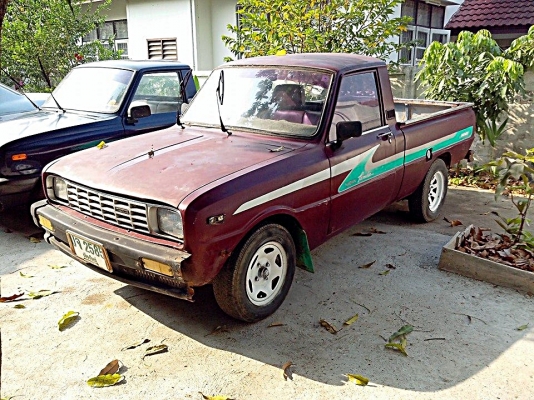 ขายมาสด้า 1000 ช่วงสั้น 4ข เครื่องa12 ปี13 เครืองดีเงียบกริบ