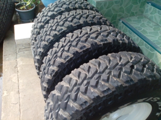 ขายยางMud  245/75/16 ปี10สวยๆครับ