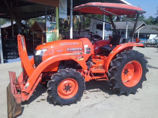 ขาย แทรกเตอร์ KUBOTA L3608 สีเดิมๆ สวยๆคับ ทำงาน 1550 ช.ม ยางหน้าใหม่ ยางหลังใหม่คับ