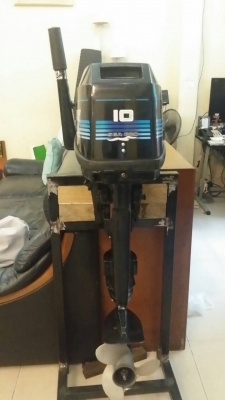 ขายเครื่องสองจังหวะ Mercury 10 HP หางสั้นสภาพดีมั๊กๆ ขายเครื่องสองจังหวะ Mercury 10 HP หางสั้นสภาพดีมั๊กๆ