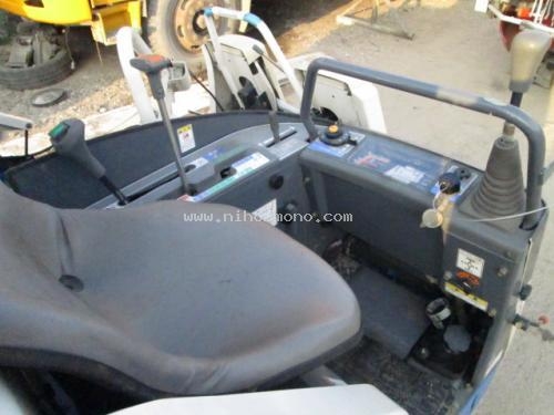 รถเกี่ยวข้าวนั่งขับ    ISEKI     HV212GR    รหัสสินค้า : 14002151   หรือเพิ่มเติมไดที่ www.nihonmono.com
