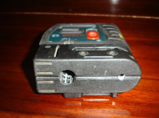 ขายเครื่องกำหนดจุดด้วยเลเซอร์ ยี่ห้อ BOSCH รุ่น GPL5