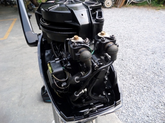 เครื่องเรือ MERCURY 15 แรง หางสั้น