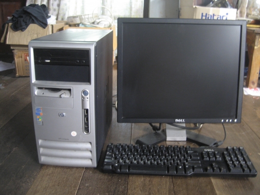 ขายคอมตั้งโต๊ะ