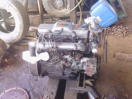 เครื่องดีเฃล toyota 2dz 2ตัว ตัวละ 15000