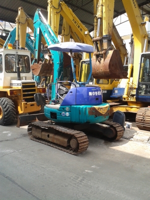 ต้องการขายรถขุดยี่ห้อ KOMATSU-PC35MR-1 รถนอกนำเข้าจากญี่ปุ่น