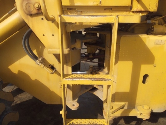 ราคาพิเศษมากๆ รถตัก KOMATSU 510 ยอดนิยม นำเข้าจาก ญี่ปุ่น+++ เดิมๆ ขายถูกมาก 090-986-2521 ราคาพิเศษมากๆ รถตัก KOMATSU 510 ยอดนิยม นำเข้าจาก ญี่ปุ่น+++ เดิมๆ ขายถูกมาก 090-986-2521