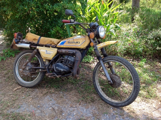 ขาย Suzuki Ts 100 สภาพแห้งๆ เครื่องดี ทะเบียนราคาถูก