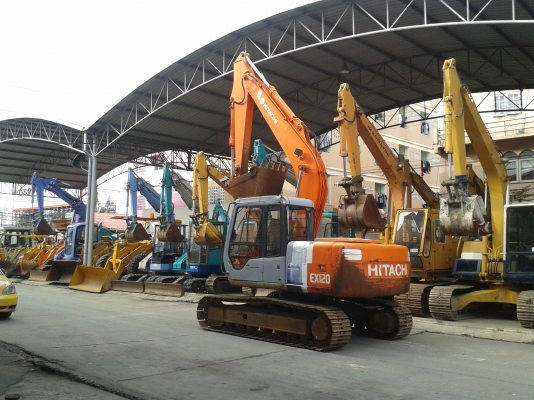 ต้องการขายรถขุดยี่ห้อ HITACHI--EX120-2 รถนอกนำเข้าจากญี่ปุ่น