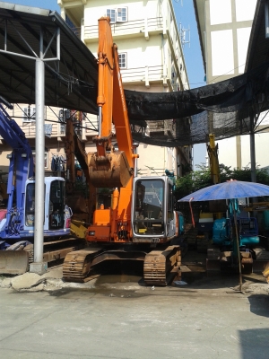 ต้องการขายรถขุดยี่ห้อ HITACHI--EX120-2 รถนอกนำเข้าจากญี่ปุ่น