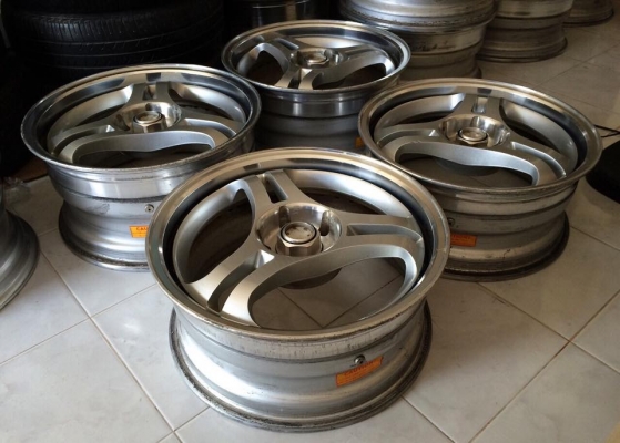 ขายล้อ SUPER Advan Gen.II 17" F7.5" R8.5" 5/114.3 เดิมญี่ปุ่น ขายล้อ SUPER Advan Gen.II 17" F7.5" R8.5" 5/114.3 เดิมญี่ปุ่น