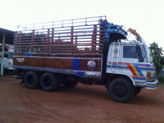 ขายรถบรรทุกสิบล้อ HINO KT920 หัว F18 เครื่อง HO7D-195 แรง กระบะไม้