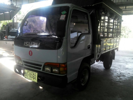 ขายรถบรรทุก 4 ล้อใหญ่ ISUZU NKR 88 แรงม้าปี 2540 ราคา 250000