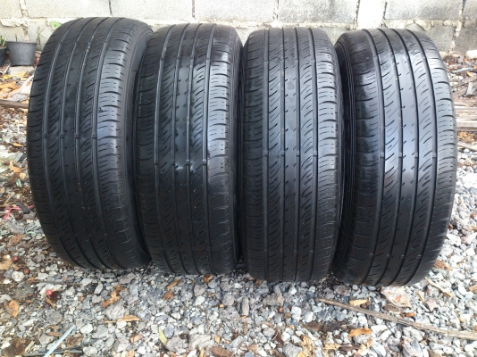 ขายยางDUNLOP  195/60R15 ยางสัปดาห์ที่17ปี13 สวยๆ จำนวน 4  เส้น