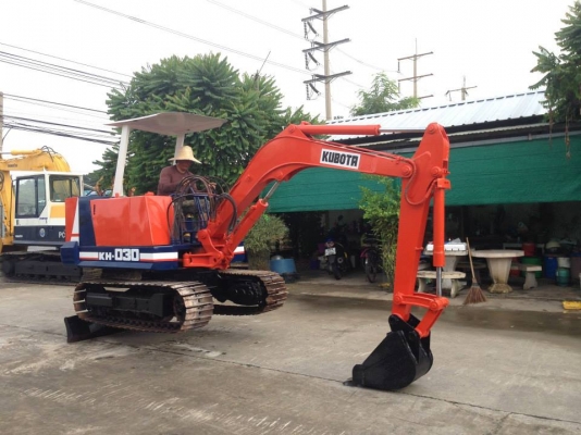 KUBOTA KH030  รถเก่านำเข้าจากญี่ปุ่นไม่เคยใช้งานในไทย พร้อม ใบอินวอย สภาพนางฟ้า เครื่องเดิมๆ  ราคา 250000 บาท