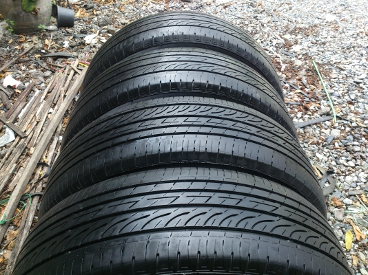 ขายยาง  Bridgestone  Tranza. 205/65R16  ยางสัปดาห์ที่01ปี14 ไม่แตกลายไม่ร้าวไม่ปะ จำนวน 4 เส้น