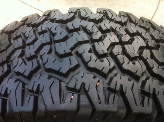 ขายยาง bf all 265/70/16