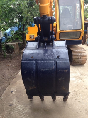 KOBELCO SK03  รถเก่านำเข้าจากญี่ปุ่นไม่เคยใช้งานในไทย  ทำสีใหม่แล้วเฉพาะภายนอกเครื่องในญี่ปุ่นเดิมๆ ราคา : 380,000 บาท  พร้อมเอกสารใบอินวอย