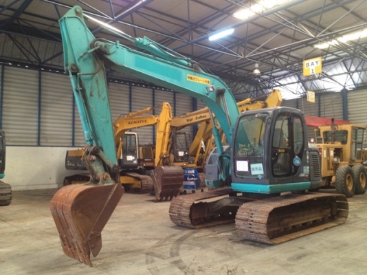 ขายรถขุด SK135SR-1ES #YY04-06823 Year 2005 ติดต่อ อำพล 090-9694506,080-3031241