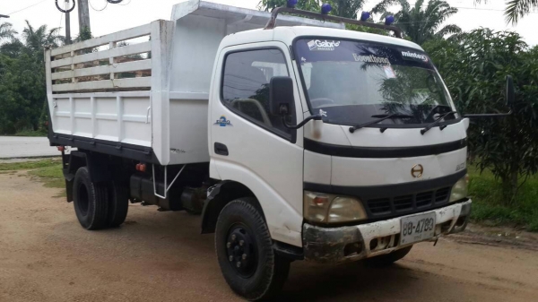 ขายรถบรรทุก 6 ล้อดัมพ์ HINO DUTRO 120 แรงม้าปี 2547 ราคา 500000