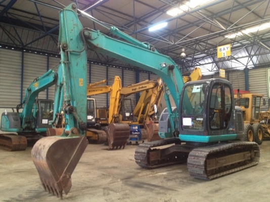 ขายรถขุด SK135SR-1ES #YY04-06890 สภาพสวย นำเข้าจากญี่ปุ่น ติดต่อ อำพล 090-9694506,080-3031241