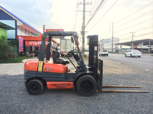 ขายรถโฟล์คลิฟ เก่าญี่ปุ่นไม่เคยใช้ไทย TOYOTA ยก 3 ตันรุ่น 6 ล้อหน้าคู่ งายาว1เมตร70ซ.ม. รถสวยเดิมๆทุกอย่างครบ 290,000 จะเด็ด 094-4267888