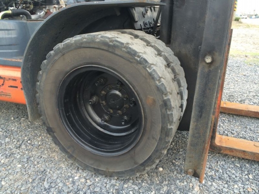 ขายรถโฟล์คลิฟ เก่าญี่ปุ่นไม่เคยใช้ไทย TOYOTA ยก 3 ตันรุ่น 6 ล้อหน้าคู่ งายาว1เมตร70ซ.ม. รถสวยเดิมๆทุกอย่างครบ 290,000 จะเด็ด 094-4267888