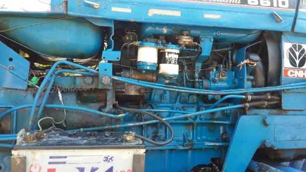 รถไถ ยี่ห้อ FORD รุ่น 6610 เพลาเดียว เสื้อลาย รถไถ ยี่ห้อ FORD รุ่น 6610 เพลาเดียว เสื้อลาย