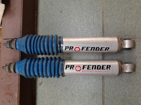 โช้ค profender คู่หน้ายาว16นิ้ว สภาพดี ไม่รั่ว ไม่ซืม