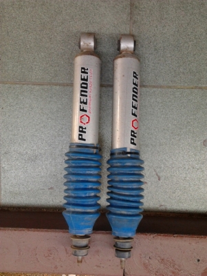 โช้ค profender คู่หน้ายาว16นิ้ว สภาพดี ไม่รั่ว ไม่ซืม