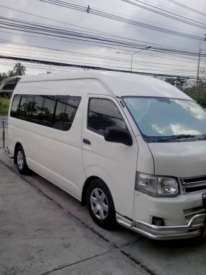 2010 TOYOTA ตู้คอมมิวเตอร์ 2.7 VTI เบนซิน เกียร์ธรรมดา ติด NGV หัวฉีด 2 ถัง