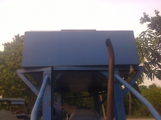 ขายถังนํ้าปลูกอ้อยติดรถไถฟอร์ดได้ทุกรุ่น ยาว 200 ซม. กว้าง 155 ซม. สูง 70 ซม.