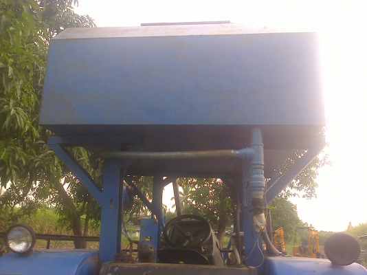 ขายถังนํ้าปลูกอ้อยติดรถไถฟอร์ดได้ทุกรุ่น ยาว 200 ซม. กว้าง 155 ซม. สูง 70 ซม.