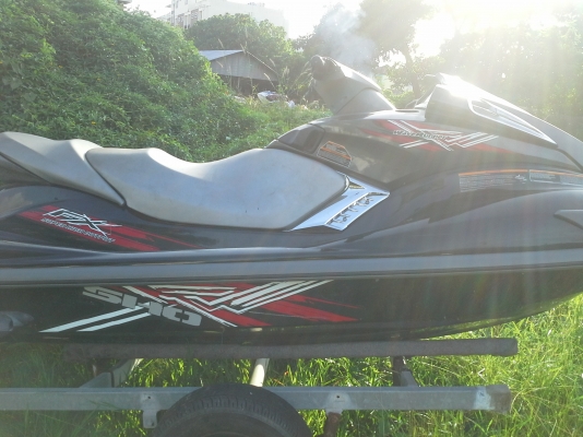 yamaha FX-1800 super high out put yamaha FX-1800 super high out put