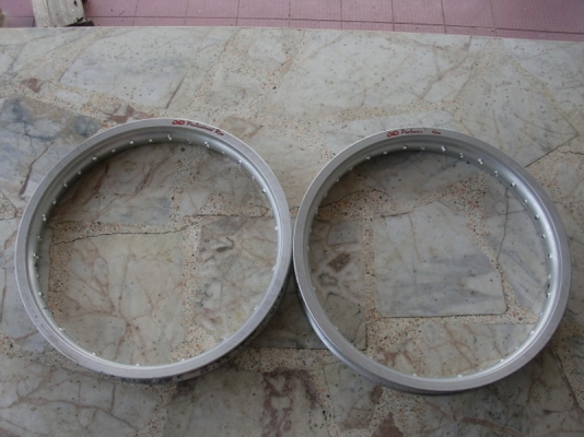 ขายล้อโต d.i.d รุ่นเก่า ขายล้อโต d.i.d รุ่นเก่า