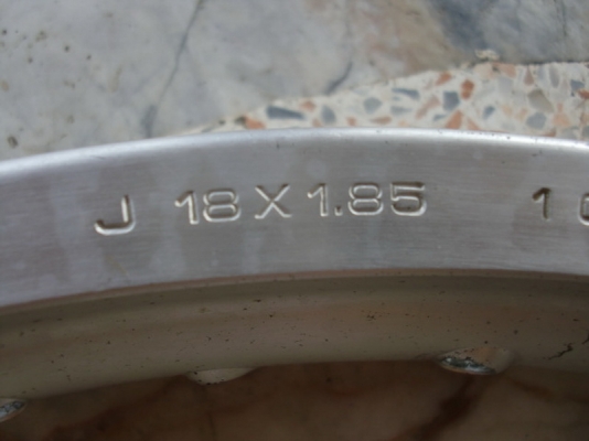 ขายล้อโต d.i.d รุ่นเก่า ขายล้อโต d.i.d รุ่นเก่า