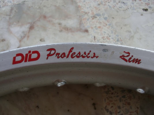 ขายล้อโต d.i.d รุ่นเก่า ขายล้อโต d.i.d รุ่นเก่า