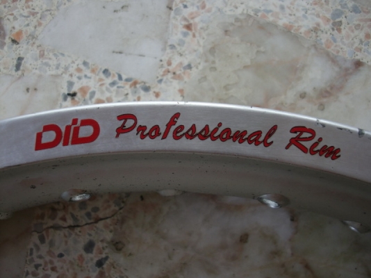 ขายล้อโต d.i.d รุ่นเก่า ขายล้อโต d.i.d รุ่นเก่า