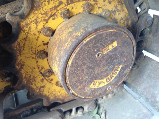 KOMATSU PC 60 6  รถเก่านำเข้าจากญี่ปุ่นไม่เคยใช้งานในไทยสภาพพร้อมใช้เครื่องในสวยเดิมทุกอย่าง  MODEL KOMATSU PC 60-6 -คอลโทรลน้ำมัน -ระบบไฟครบ PRICE 800,000 BATH