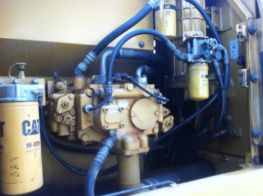 ขายรถแบคโฮ CAT 320-D จดทะเบียน ปี.57 ชั้วโมงงาน 10.342 ช. ม ราคา.1850000 ต่อรอง สนใจโทร ขายรถแบคโฮ CAT 320-D จดทะเบียน ปี.57 ชั้วโมงงาน 10.342 ช. ม ราคา.1850000 ต่อรอง สนใจโทร