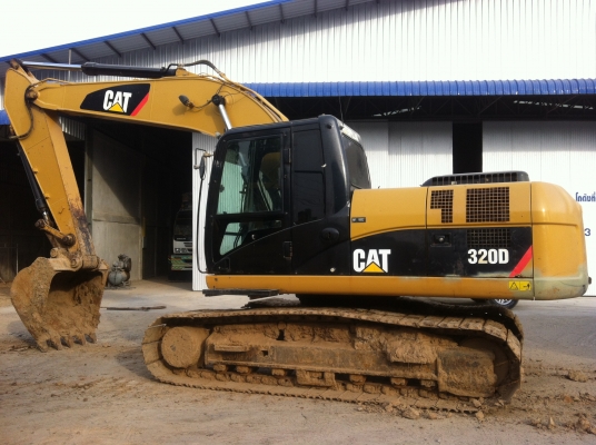 ขายรถแบคโฮ CAT 320-D จดทะเบียน ปี.57 ชั้วโมงงาน 10.342 ช. ม   ราคา.1850000 ต่อรอง สนใจโทร