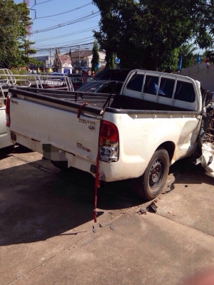 วีโก้หัวเดียว สีขาวปี07 โอนลอยบุคลเครื่องเกียรสมบูรณ์เเยกขายเป็นอะไหลทุกอย่าง.โทรสอบถามได้มีอีกหลายรุ่น