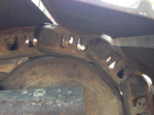 SK120mark3 นำเข้าจากญี่ปุ่นไม่เคยใช้งานในไทย เดิมๆทุกอย่างเปลี่ยนบุ้งกี๋ใหม่แล้ว ราคา 1,400,000บาท พร้อมใบอินวอย ชั่วโมง : 1220.1 เครื่องยนต์ : 4BD1T เลขซีเรียล :02213 สภาพ : พร้อมลุยงาน ราคา :1,400,000 บาท พร้อมเอกสารใบอินวอย SK120mark3 นำเข้าจากญี่ปุ่นไม่เคยใช้งานในไทย เดิมๆทุกอย่างเปลี่ยนบุ้งกี๋ใหม่แล้ว ราคา 1,400,000บาท พร้อมใบอินวอย ชั่วโมง : 1220.1 เครื่องยนต์ : 4BD1T เลขซีเรียล :02213 สภาพ : พร้อมลุยงาน ราคา :1,400,000 บาท พร้อมเอกสารใบอินวอย