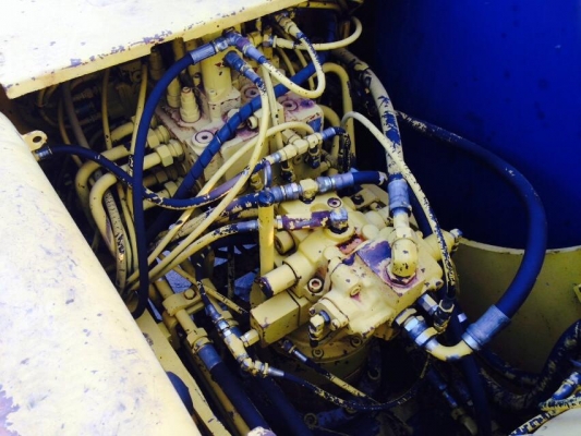 SK120mark3 นำเข้าจากญี่ปุ่นไม่เคยใช้งานในไทย เดิมๆทุกอย่างเปลี่ยนบุ้งกี๋ใหม่แล้ว ราคา 1,400,000บาท พร้อมใบอินวอย ชั่วโมง : 1220.1 เครื่องยนต์ : 4BD1T เลขซีเรียล :02213 สภาพ : พร้อมลุยงาน ราคา :1,400,000 บาท พร้อมเอกสารใบอินวอย SK120mark3 นำเข้าจากญี่ปุ่นไม่เคยใช้งานในไทย เดิมๆทุกอย่างเปลี่ยนบุ้งกี๋ใหม่แล้ว ราคา 1,400,000บาท พร้อมใบอินวอย ชั่วโมง : 1220.1 เครื่องยนต์ : 4BD1T เลขซีเรียล :02213 สภาพ : พร้อมลุยงาน ราคา :1,400,000 บาท พร้อมเอกสารใบอินวอย